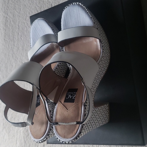 ZAC Zac Posen Virginia Block Platform Heel Slingback Sandals New In Box NWT - Picture 8 of 12